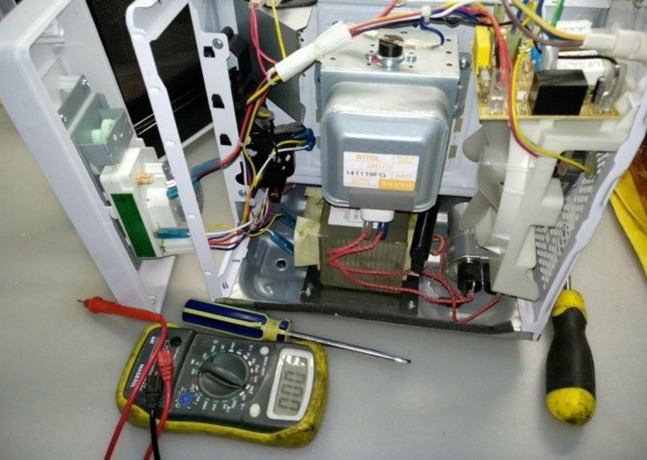 Ремонт микроволновки с выездом. Славянский бульвар