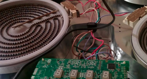 Ремонт стеклокерамической варочной панели. Славянский бульвар